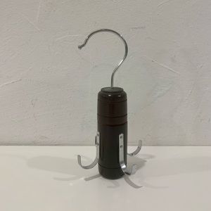 Rotating Belt & Tie Hanger